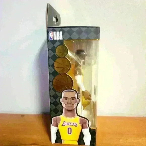 Funko gold NBA Russell Westbrook LA Lakers - Picture 5 of 6